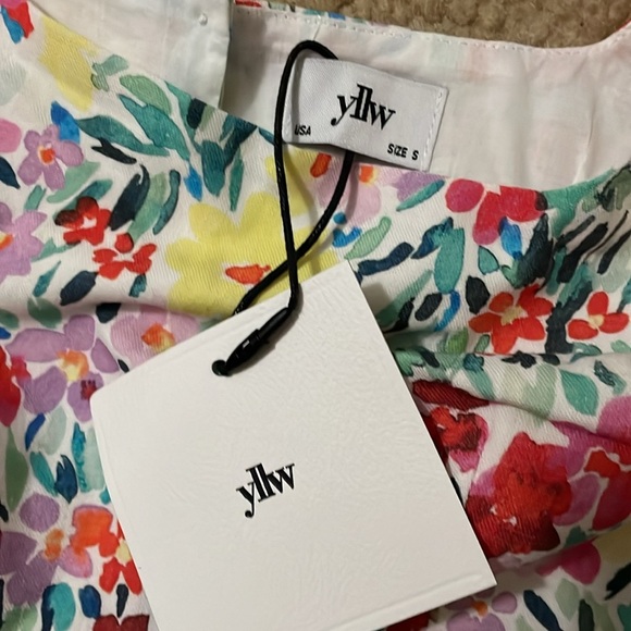 NWT YLLW top - Picture 3 of 3